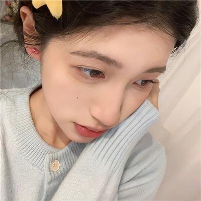 沉默不语的顾小姐